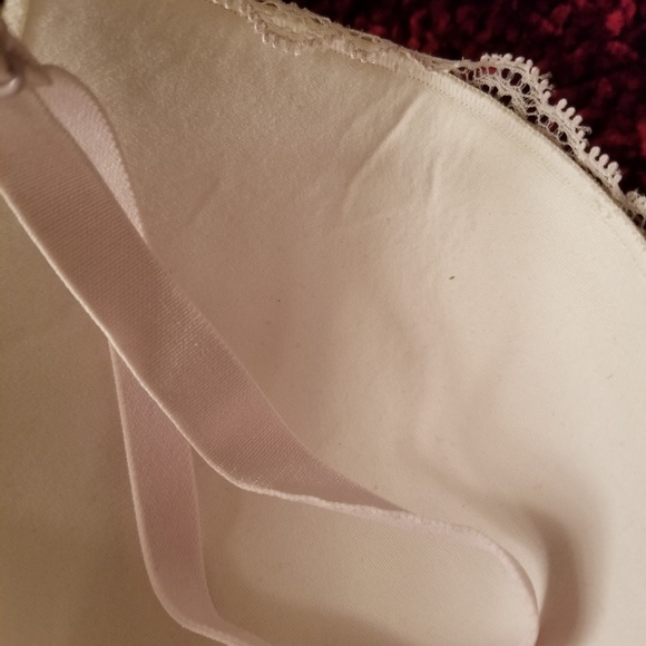 Limited ed. Victoria Secret rhinestone padded bra - Picture 6 of 8